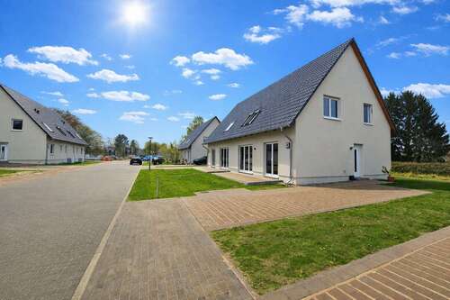 Foto - Haus zum Mieten in Müllrose 1.800,00 € 119.73 m²