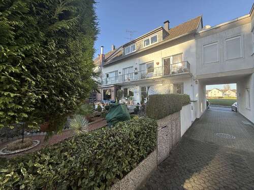 Foto - Haus zum Kaufen in Solingen 1.500.000,00 € 887.18 m²