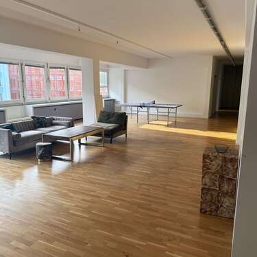 Foto - Büro in München 4.120,00 € 412 m²