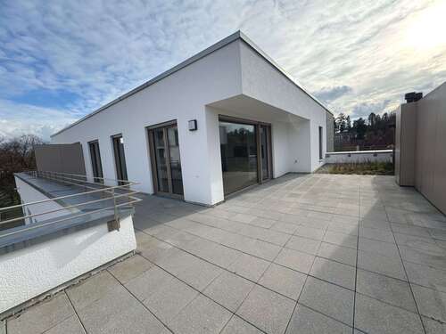 Foto - Wohnung zum Mieten in Nürtingen 1.835,00 € 123.07 m²
