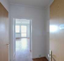 Wohnung zum Mieten in Halle 225,00 € 26.3 m²