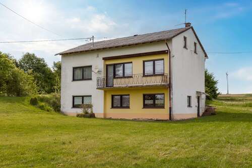 Foto - Haus zum Kaufen in Kalenborn-Scheuern 159.000,00 € 145 m²