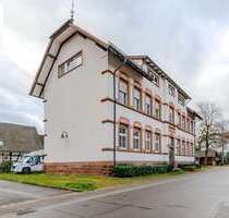 Haus zum Kaufen in Achern Önsbach 990.000,00 € 474 m² - Achern / Önsbach