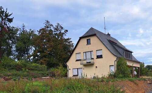 Foto - Haus zum Kaufen in Asslar 350.000,00 € 204.43 m²