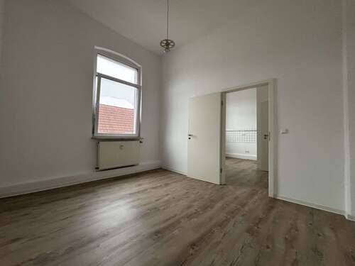 Foto - Wohnung zum Mieten in Karlsdorf-Neuthard 350,00 € 27.14 m²