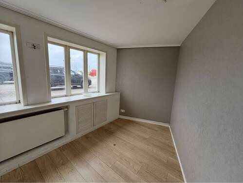 Foto - Büro in Lübeck 725,00 € 45 m² - 725,00&nbsp;EUR Kaltmiete, ca.&nbsp; 45,00&nbsp;m&sup2;