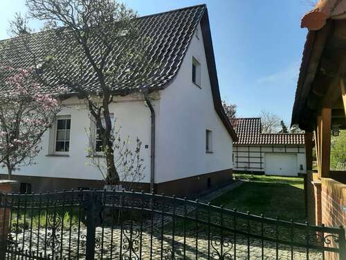 Foto - Haus zum Kaufen in Eisenhüttenstadt 335.000,00 € 186 m²