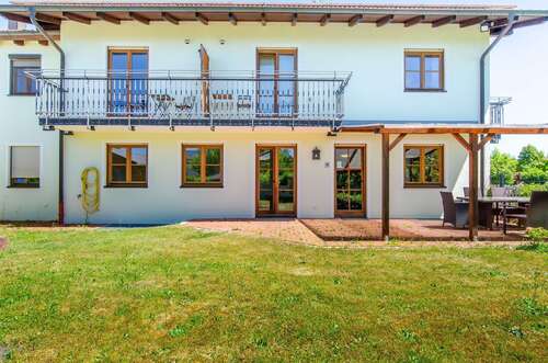 Foto - Haus zum Mieten in Hohenlinden 2.100,00 € 238 m²