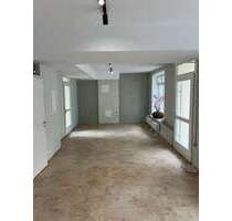 Büro in Ulm 630,25 € 44.47 m² - 630,25&nbsp;EUR Kaltmiete, ca.&nbsp; 44,47&nbsp;m&sup2; in Ulm (PLZ: 89073)