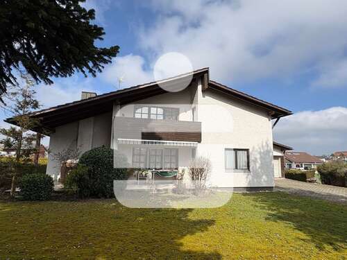 Foto - Haus zum Kaufen in Neuhaus 369.000,00 € 197 m²