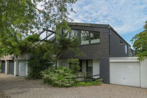 Foto - Haus zum Kaufen in Neuss Hoisten 640.000,00 € 189.92 m²