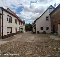 Haus zum Kaufen in Bitterfeld-Wolfen 290.000,00 € 197 m²