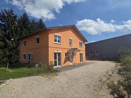 Foto - Haus zum Kaufen in Ochsenhausen 475.000,00 € 177 m²