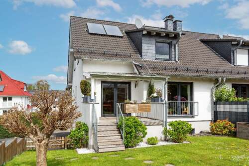 Foto - Haus zum Kaufen in Burscheid 555.000,00 € 142 m²
