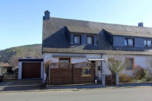 Foto - Haus zum Kaufen in Rhaunen 95.000,00 € 137 m²