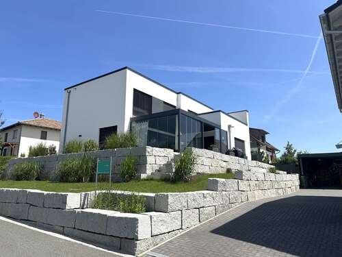 Foto - Haus zum Kaufen in Hetzles 895.000,00 € 163.27 m²