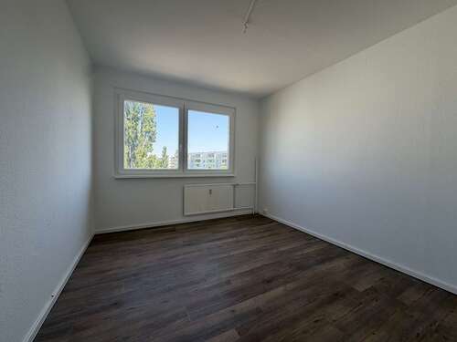 Foto - Wohnung zum Mieten in Halle (Saale) 400,00 € 65 m²