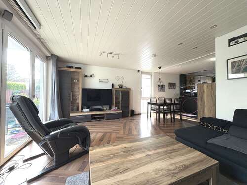 Foto - Haus zum Kaufen in Steinenbronn 629.000,00 € 168 m²