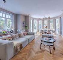 Haus zum Kaufen in Hamburg 2.890.000,00 € 243 m²