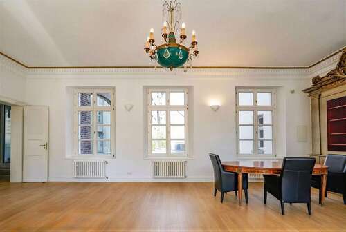 Foto - Haus zum Mieten in Düsseldorf 12.525,00 € 501 m²