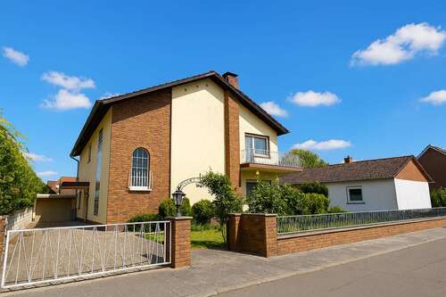 Foto - Haus zum Kaufen in Worms Pfeddersheim 589.000,00 € 208 m²