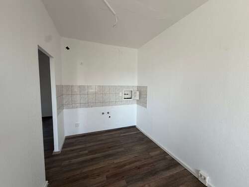 Foto - Wohnung zum Mieten in Halle (Saale) 324,00 € 56.02 m²