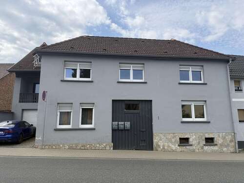 Foto - Haus zum Mieten in Friedberg 2.490,00 € 195 m²