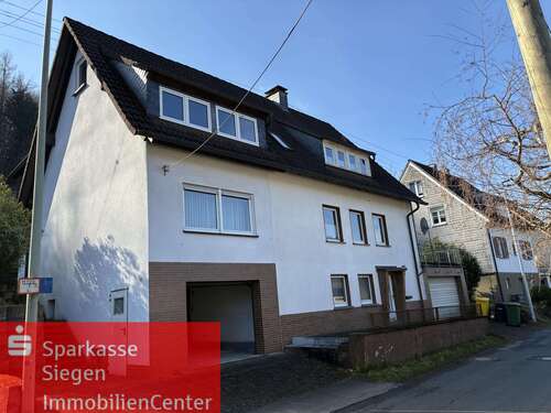 Foto - Haus zum Kaufen in Netphen 220.000,00 € 180 m²