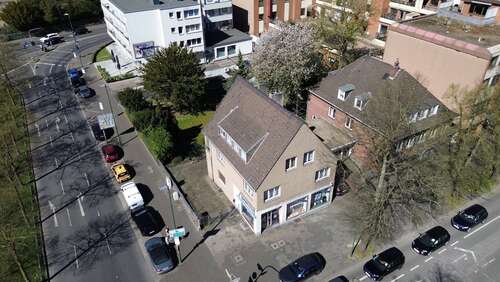 Foto - Haus zum Kaufen in Düsseldorf 890.000,00 € 360 m²