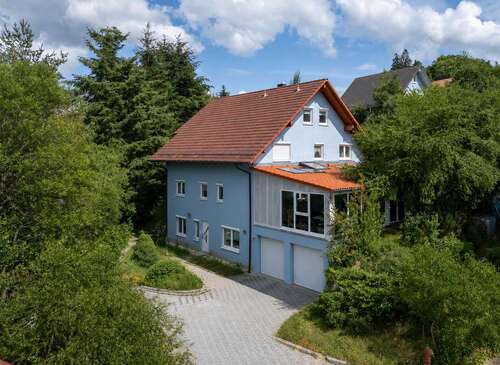 Foto - Haus zum Kaufen in Unterkirnach 430.000,00 € 250.02 m²