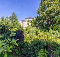 Haus zum Kaufen in Düsseldorf 2.250.000,00 € 525 m²
