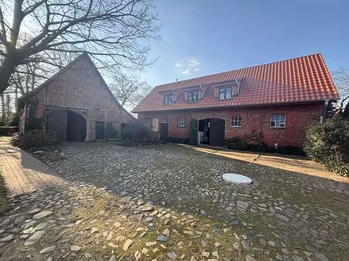 Foto - Haus zum Kaufen in Estorf 485.000,00 € 325 m²