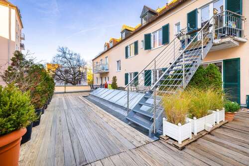 Foto - Haus zum Kaufen in Augsburg 2.950.000,00 € 776.89 m²