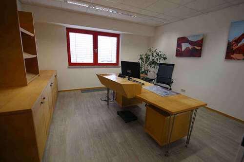 Foto - Büro in Alzenau 310,00 € 13 m² - 310,00&nbsp;EUR Kaltmiete, ca.&nbsp; 13,00&nbsp;m&sup2;