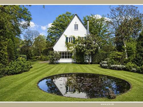 Foto - Haus zum Kaufen in Meerbusch 2.350.000,00 € 200 m²