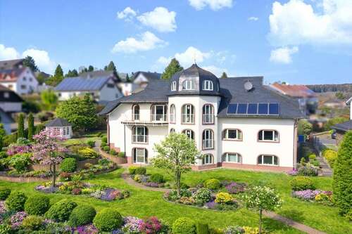 Foto - Haus zum Kaufen in Jossgrund Lettgenbrunn 1.298.000,00 € 553 m²