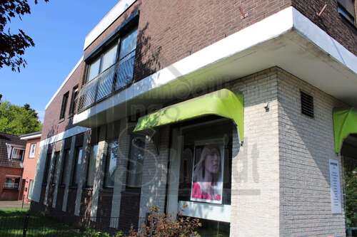 Foto - Haus zum Kaufen in Weener 325.000,00 € 292 m²