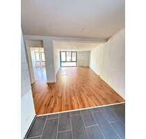 Wohnung zum Mieten in Halle 768,49 € 90.41 m²