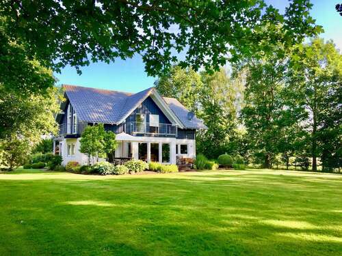 Foto - Haus zum Kaufen in Fredersdorf 875.000,00 € 207.79 m²