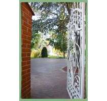 Haus zum Kaufen in Berlin 1.150.000,00 € 244 m²