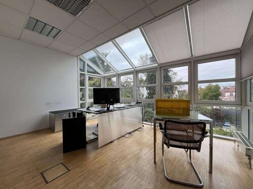 Foto - Büro in Leonberg 1.200,00 € 138.69 m²