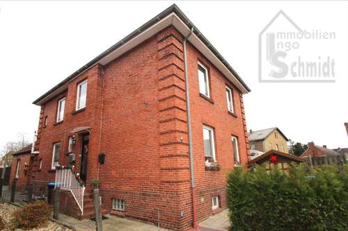 Foto - Haus zum Kaufen in Weener 229.000,00 € 195 m²