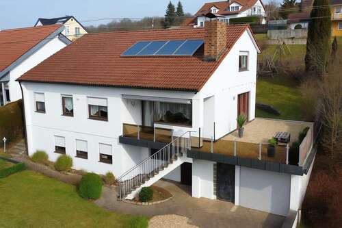 Foto - Haus zum Kaufen in Welden 528.000,00 € 210.4 m²