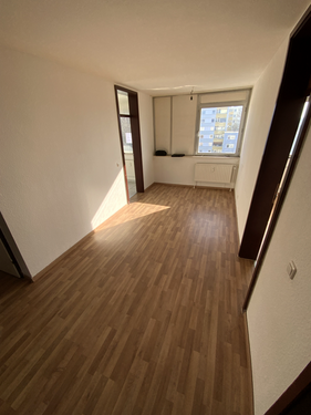 Foto - Wohnung zum Mieten in Kreuztal 438,07 € 79.42 m²