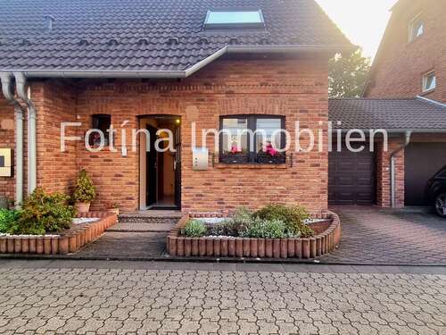 Foto - Haus zum Kaufen in Niederkassel 455.000,00 € 112 m²