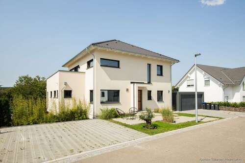 Foto - Haus zum Kaufen in Friedenweiler Rötenbach 795.000,00 € 194 m²