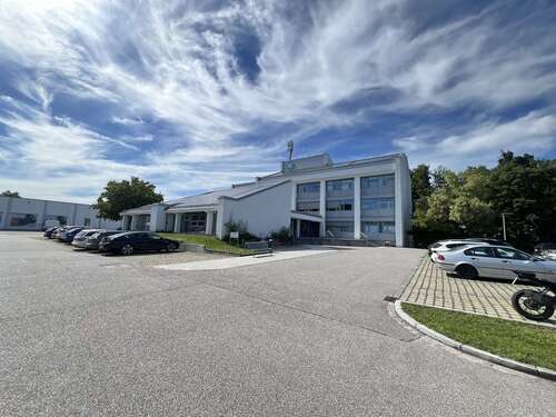 Foto - Büro in Landshut 1.200,00 € 121.25 m²