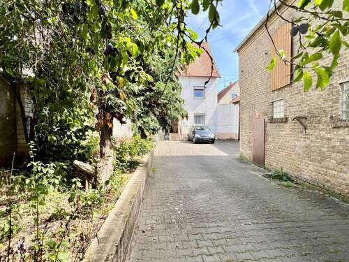 Foto - Haus zum Kaufen in Wiesbaden 647.000,00 € 158 m²