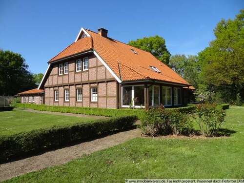 Foto - Wohnung zum Mieten in Westerstede 1.100,00 € 170 m²