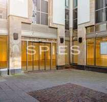 Einzelhandel in Oldenburg 7.777,80 € 454.52 m²
